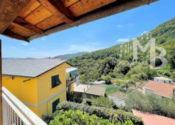 TERRAZZO ZONA NOTTE E VISTA - Semi-detached house Frazione Pannesi 107, Lumarzo - photo 9