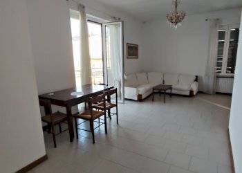 soggiorno - Two-room apartment Via Carlo Civardi, Stradella - photo 1