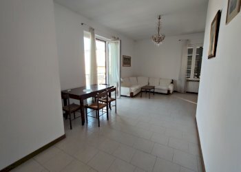 soggiorno - Two-room apartment Via Carlo Civardi, Stradella - photo 2