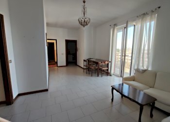 soggiorno - Two-room apartment Via Carlo Civardi, Stradella - photo 3