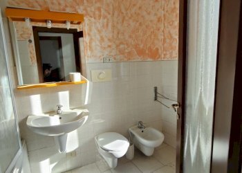 bagno - Two-room apartment Via Carlo Civardi, Stradella - photo 17