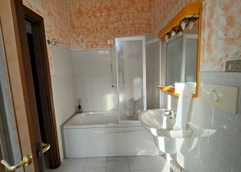 bagno - Two-room apartment Via Carlo Civardi, Stradella - photo 18
