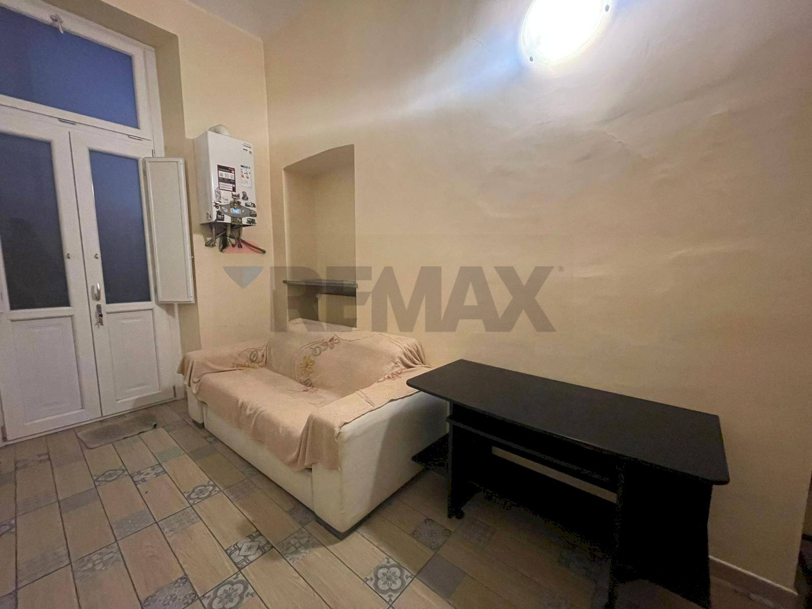 One-room apartment Via Cuneo, 5 
 Aurora, Torino (neighborhood Aurora) - photo 1