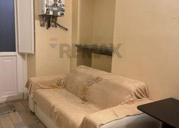 One-room apartment Via Cuneo, 5 
 Aurora, Torino (neighborhood Aurora) - photo 2