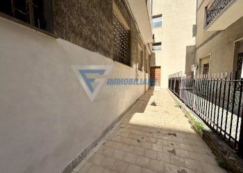 Three-room apartment Viale Zecchino, Siracusa - photo 10