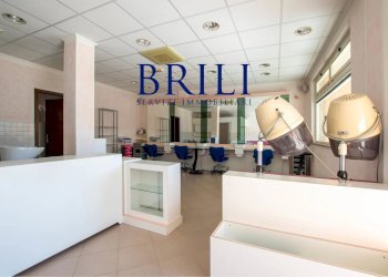 Locale Commerciale Via Giovanni Battista Cella, Olbia - foto 3