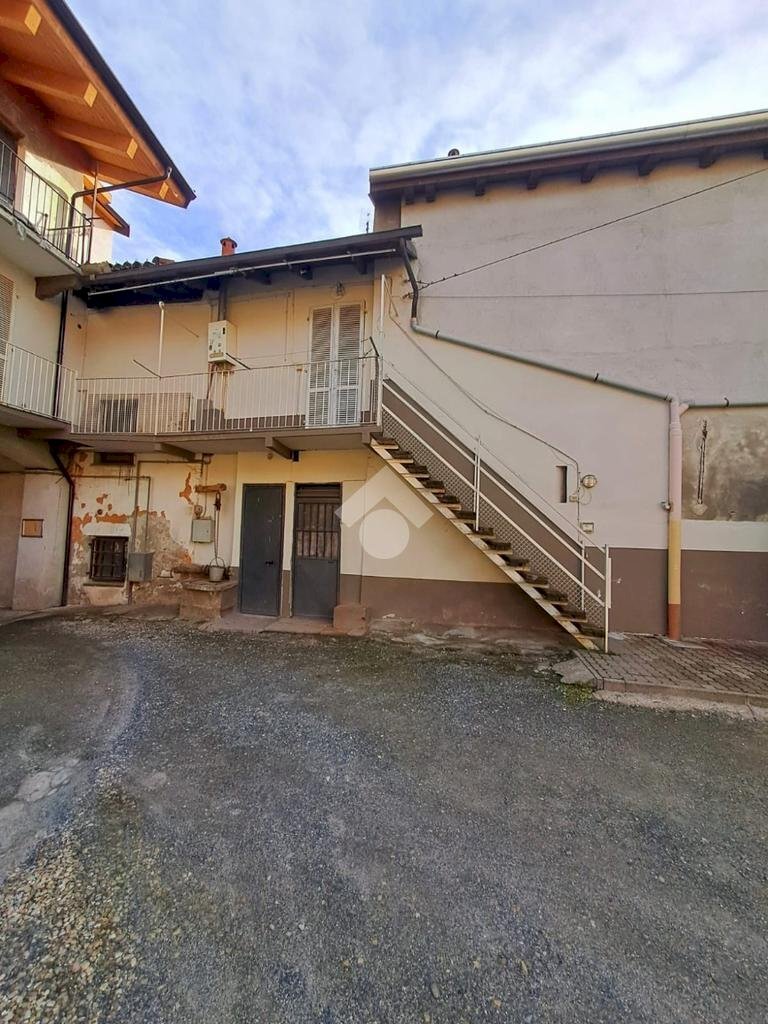 One-room apartment Via giordano, Ciriè - photo 2