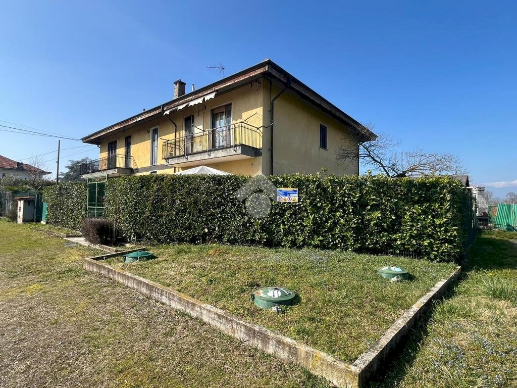 Three-room apartment Via Gerbido, San Francesco al Campo - photo 2