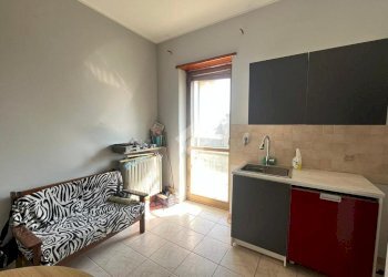 Three-room apartment Via Gerbido, San Francesco al Campo - photo 7