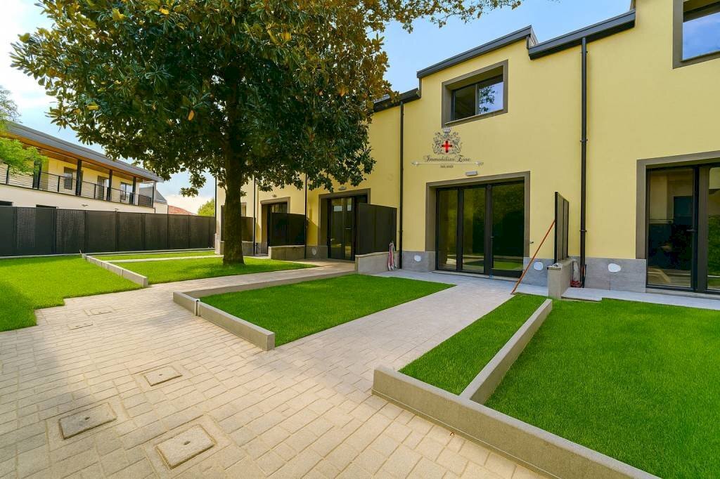 Terraced Villa Milano (neighborhood Crescenzago) - photo 1