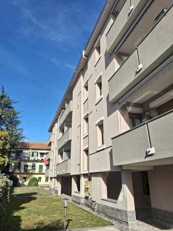 Three-room apartment Villasanta - photo 2