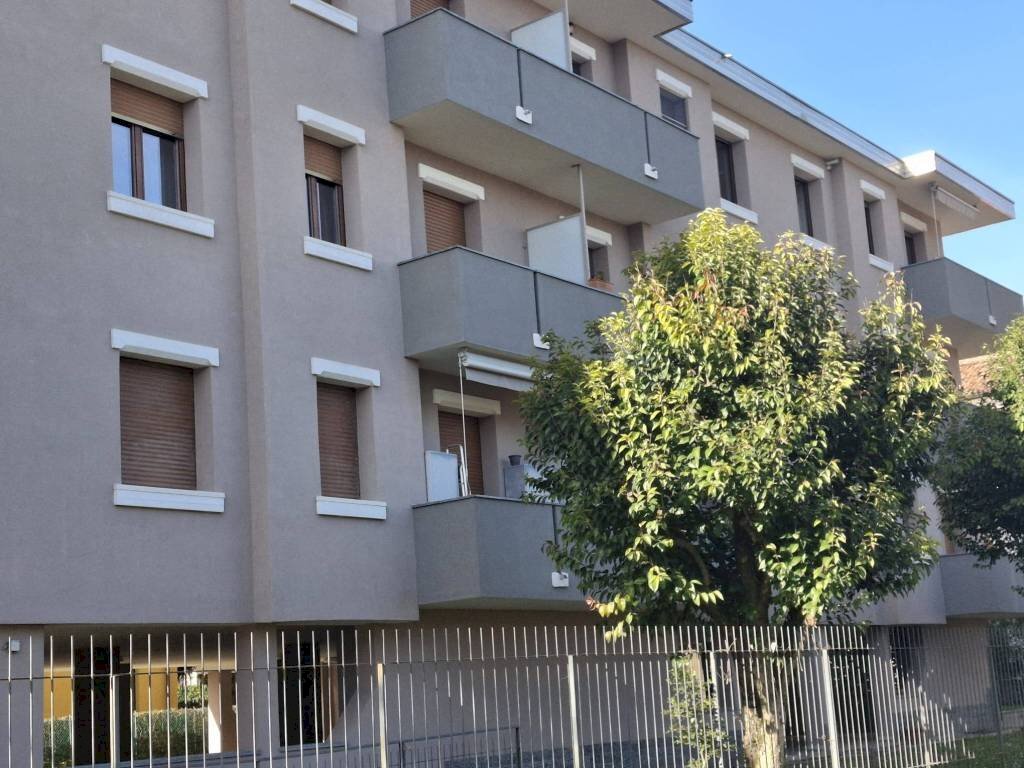 Three-room apartment Villasanta - photo 3