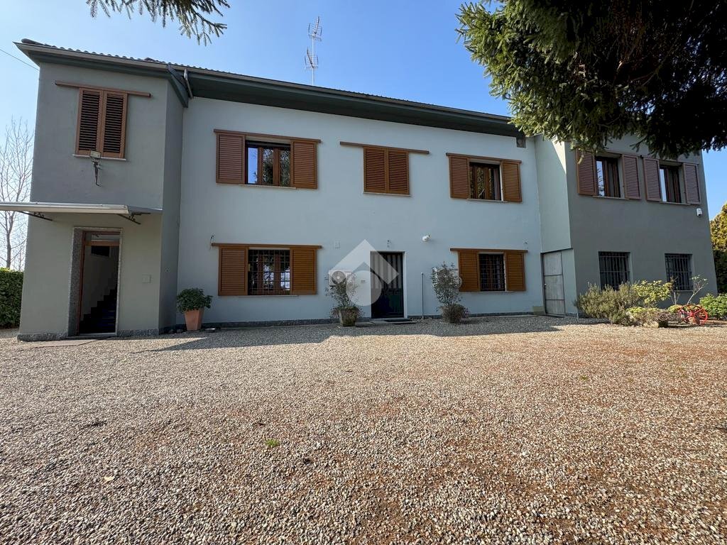 Villa Via Monte Grappa, Galliate - foto 1