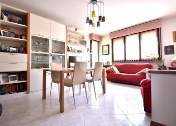 Three-room apartment Via Valerio Zurlini, Parma (neighborhood Corcagnano) - photo 5