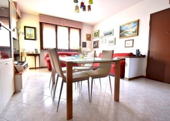 Three-room apartment Via Valerio Zurlini, Parma (neighborhood Corcagnano) - photo 7