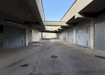 Box Via Lorenzo Valla, Milano (zona Chiesa Rossa) - foto 3