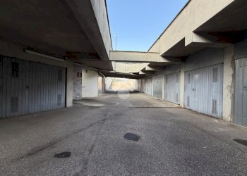 Box Via Lorenzo Valla, Milano (zona Chiesa Rossa) - foto 12