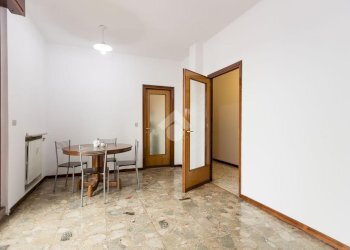 Attic Via Palanzone, Milano (neighborhood Niguarda) - photo 1