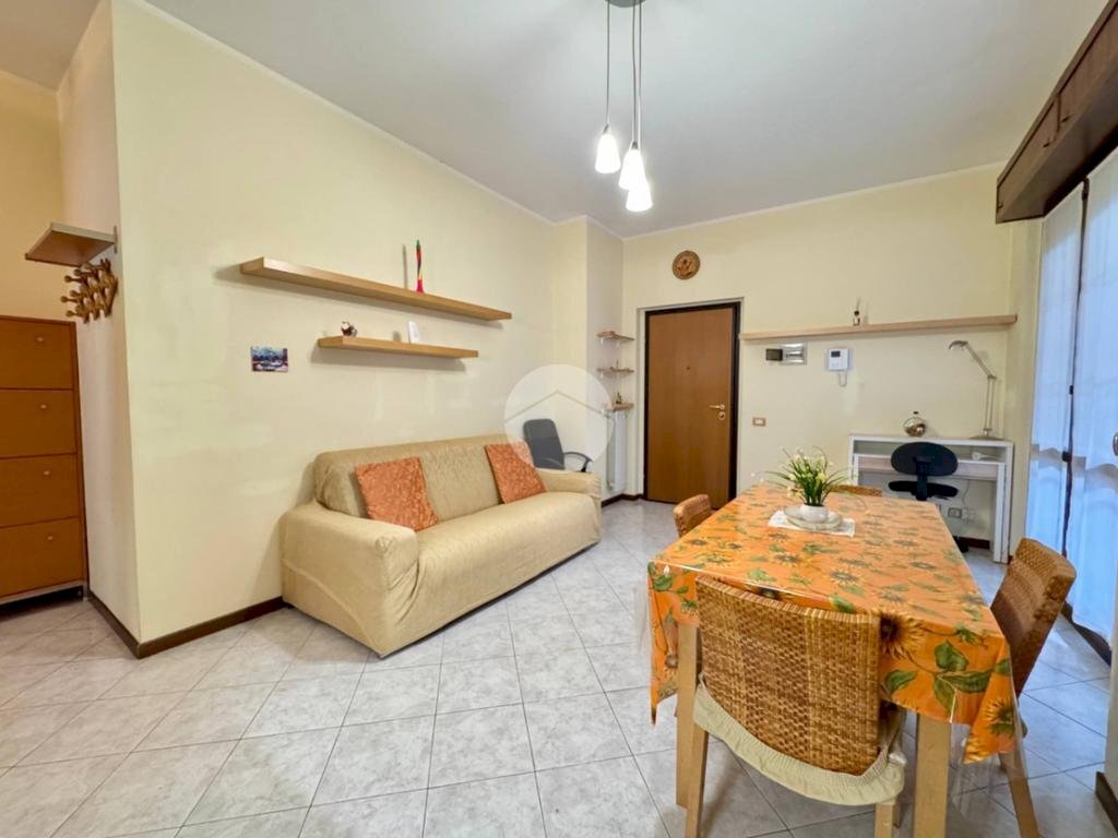 Bilocale Via Monte San Genesio, Milano (zona Maciachini) - foto 1