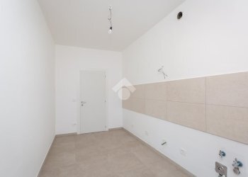 Quadrilocale Via Buenos Aires, Torino (zona Santa Rita) - foto 11