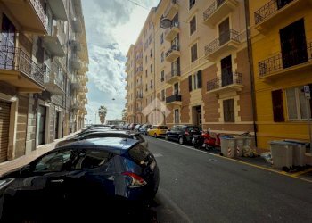 Quadrilocale Via Niccolò Paganini, Savona (zona Fornaci) - foto 33