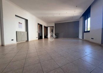 Quadrilocale Via Francesco Crispi, Legnano - foto 16