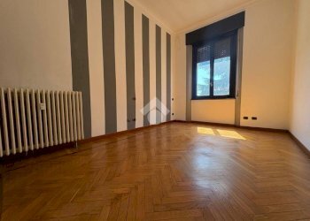 Quadrilocale Via Francesco Crispi, Legnano - foto 17