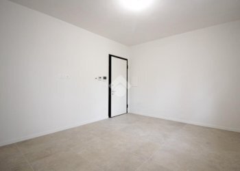 Bilocale Via E. Ponente, Bologna (zona Santa Viola) - foto 1