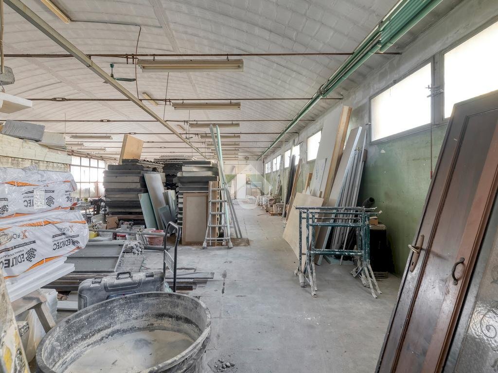 Capannone Via del Tuscolano, Bologna - foto 3