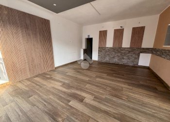 Negozio Via Nicoli, Modena (zona San Faustino) - foto 1