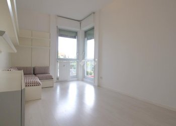 Two-room apartment Seconda strada torre, Pioltello - photo 4