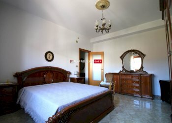 Two-room apartment Via Mottola, Martina Franca - photo 9