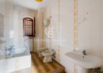 Foto 19 - Villa Strada Cola Di Cagno
 
42, Bari - photo 19