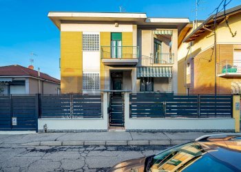 Casa all\'aperto - Casa indipendente VIA NICCOLO' TOMMASEO
 
7, Rho - foto 1