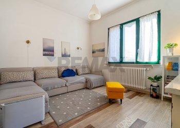 Soggiorno - Casa indipendente VIA NICCOLO' TOMMASEO
 
7, Rho - foto 8