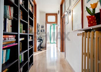 Hall / corridoio - Casa indipendente VIA NICCOLO' TOMMASEO
 
7, Rho - foto 62