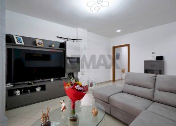 Soggiorno - Trilocale Via Giovanni Ferri
 
16, Triggiano - foto 4