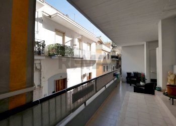 Balcone - Trilocale Via Giovanni Ferri
 
16, Triggiano - foto 8