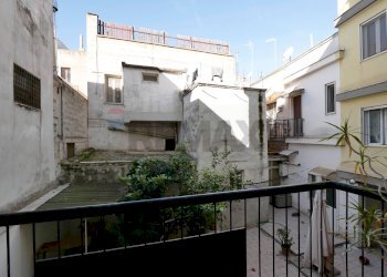 Balcone - Trilocale Via Giovanni Ferri
 
16, Triggiano - foto 12