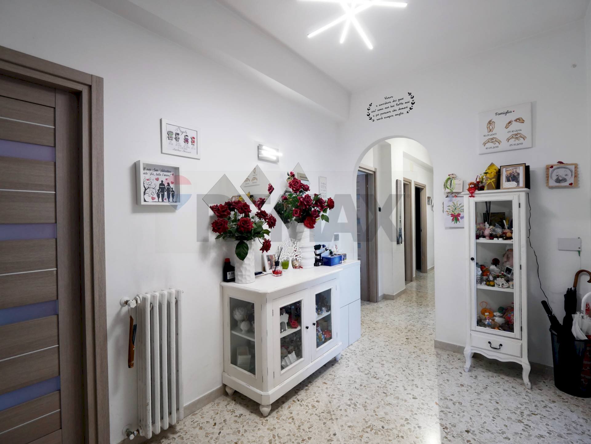 Hall / corridoio - Apartment Via Rimini
 
1, Modugno - photo 2