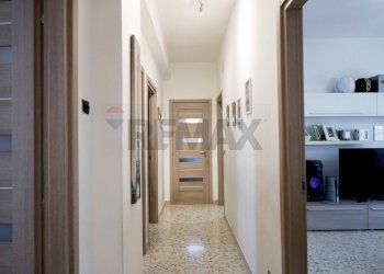 Hall / corridoio - Appartamento Via Rimini
 
1, Modugno - foto 9