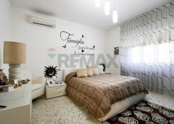 Camera / camera da letto - Appartamento Via Rimini
 
1, Modugno - foto 15