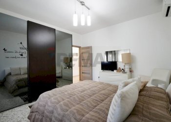 Camera / camera da letto - Appartamento Via Rimini
 
1, Modugno - foto 16