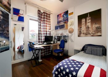 Camera / camera da letto - Quadrilocale Via Peucetia
 
10, Bari - foto 15