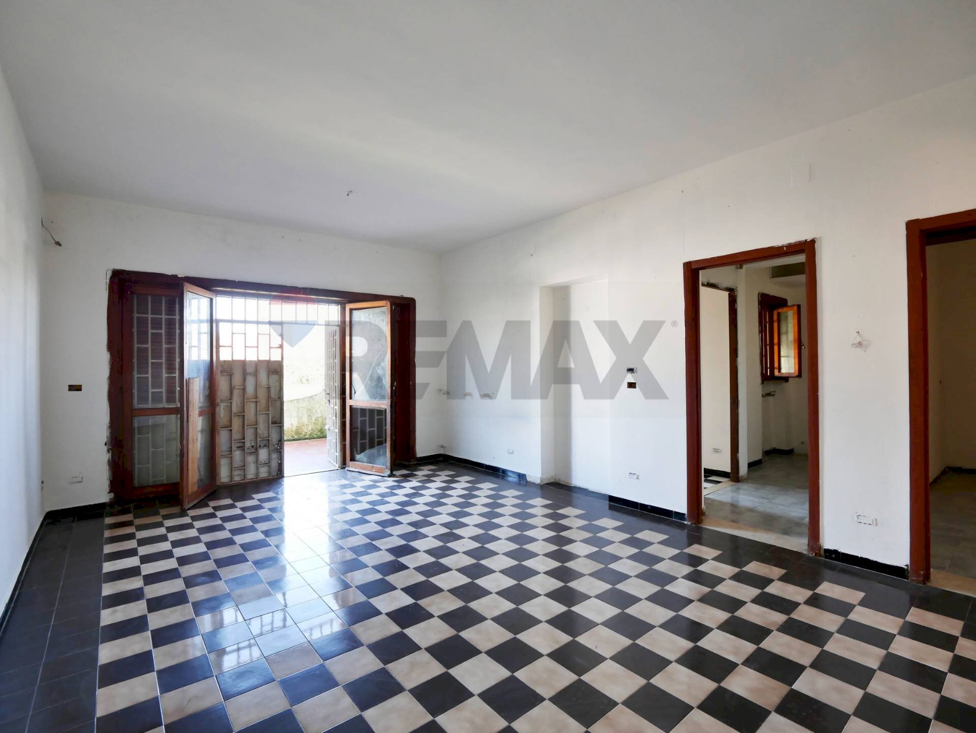 Stanza vuota - Villa Strada Porticello
 
1, Bari - foto 3