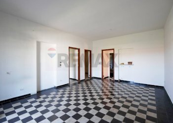 Stanza vuota - Villa Strada Porticello
 
1, Bari - foto 4