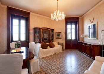 Sala da pranzo - Quadrilocale Corso Vittorio Veneto
 
6, Bari - foto 5