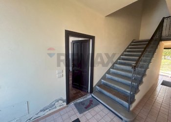 Scale - Trilocale VIA VIGGIU'
 
18, Saltrio - foto 2