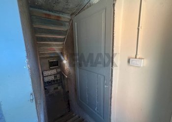 Scale - Trilocale VIA VIGGIU'
 
18, Saltrio - foto 29