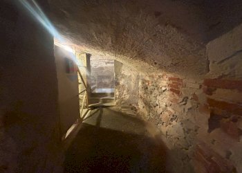 Edificio all\'aperto - Trilocale VIA VIGGIU'
 
18, Saltrio - foto 30